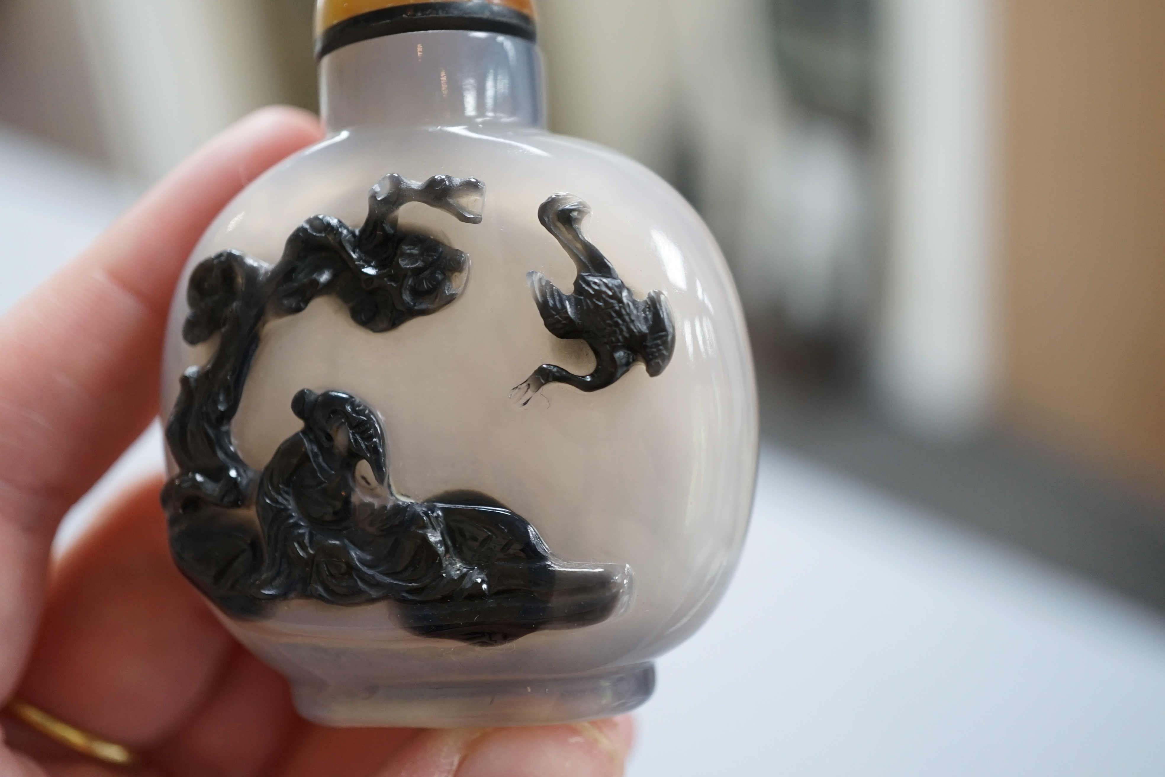 A Chinese cameo agate ‘sage and crane’ snuff bottle, 19th century